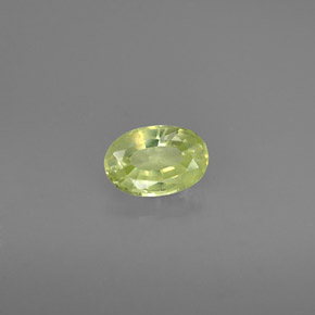 0.54カラットの天然ライムクリソベリル（5.9×4 mm・オーバルカット）