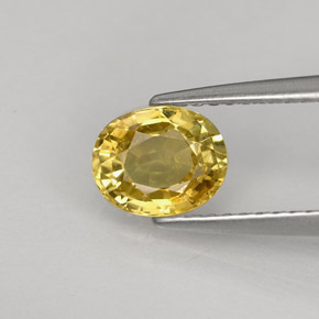 1.22カラットの天然ゴールデンクリソベリル（7×5.6 mm・オーバルカット）