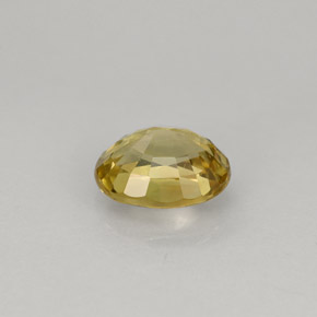 1.22カラットの天然ゴールデンクリソベリル（7×5.6 mm・オーバルカット）