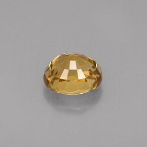 1.37カラットの天然ゴールデンクリソベリル（6.8×5.7 mm・オーバルカット）