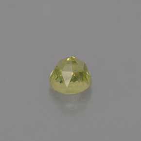 0.50カラットの天然ゴールデングリーンクリソベリル（4.29 mm・ラウンドカット）