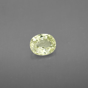 0.90カラットの天然緑がかったゴールドクリソベリル（6.4×5.2 mm・オーバルカット）
