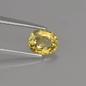 0.71カラットの天然ゴールデンクリソベリル（5.9×4.8 mm・オーバルカット）