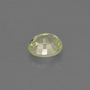 0.54カラットの天然イエローグリーンクリソベリル（5.1×4.4 mm・オーバルカット）