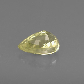 0.58カラットの天然緑がかったゴールドクリソベリル（6×4.1 mm・洋梨の形）