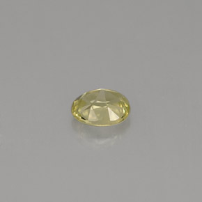 0.44カラットの天然イエローグリーンクリソベリル（4.9×4.1 mm・オーバルカット）