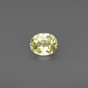 0.45カラットの天然緑がかったゴールドクリソベリル（5.1×4.3 mm・オーバルカット）