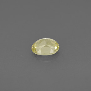 0.45カラットの天然緑がかったゴールドクリソベリル（5.1×4.3 mm・オーバルカット）
