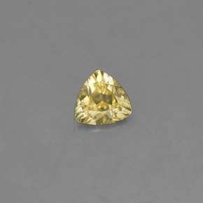 0.40カラットの天然緑がかったゴールドクリソベリル（4.8×4.7 mm・トリリアント）