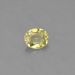 0.56カラットの天然ゴールデングリーンクリソベリル（5.5×4.6 mm・オーバルカット）