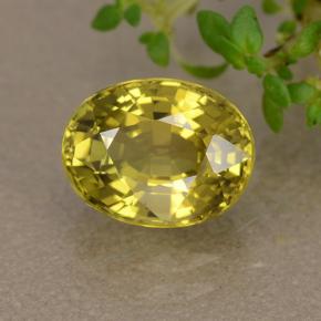 1.89カラットの天然ゴールデングリーンクリソベリル（8.1×6.3 mm・オーバルカット）