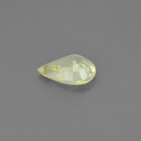 1.39カラットの天然ミディアム薄いイエロークリソベリル（8.8×6.4 mm・洋梨の形）