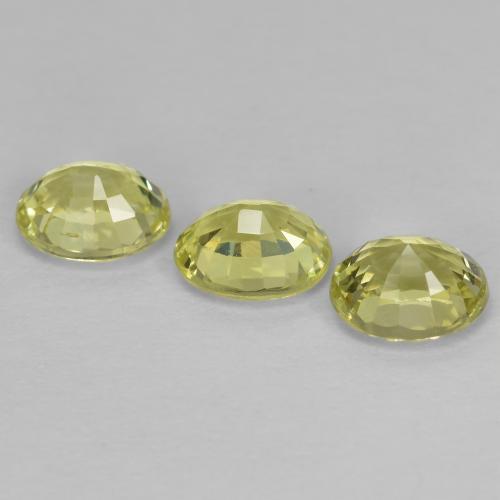 1.58カラットの天然グリーンイエロークリソベリル（5.1×4.2 mm・オーバルカット）