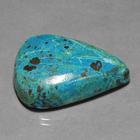 36.53カラットの天然マルチカラークリソコラ（29.7×22.1 mm・洋梨の形）
