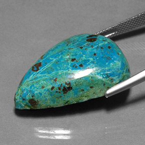 36.53カラットの天然マルチカラークリソコラ（29.7×22.1 mm・洋梨の形）