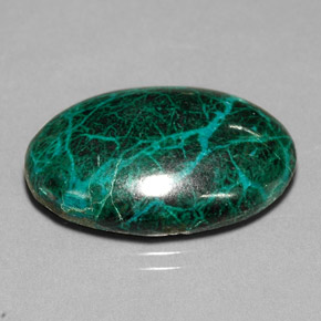 26.69カラットの天然マルチカラークリソコラ（25.3×18.2 mm・オーバルカット）