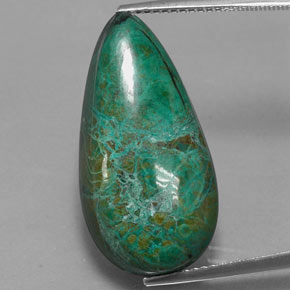 22.00カラットの天然マルチカラークリソコラ（25.3×12.8 mm・洋梨の形）