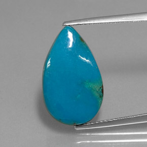 6.88カラットの天然マルチカラークリソコラ（18.8×11.5 mm・洋梨の形）
