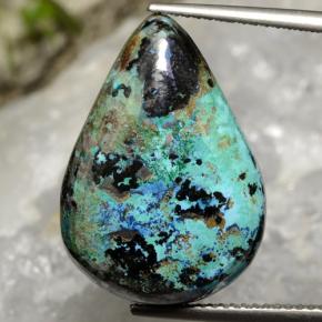 17.25カラットの天然マルチカラークリソコラ（21.9×15.6 mm・洋梨の形）