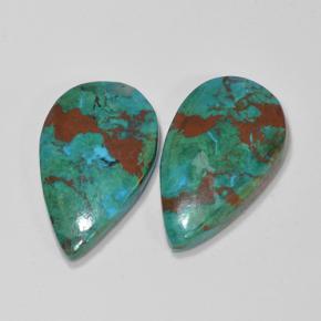 10.79カラットの天然マルチカラークリソコラ（19.2×11.4 mm・洋梨の形）
