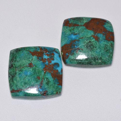 12.61カラットの天然マルチカラークリソコラ（13.6×13.5 mm・クッションカット）