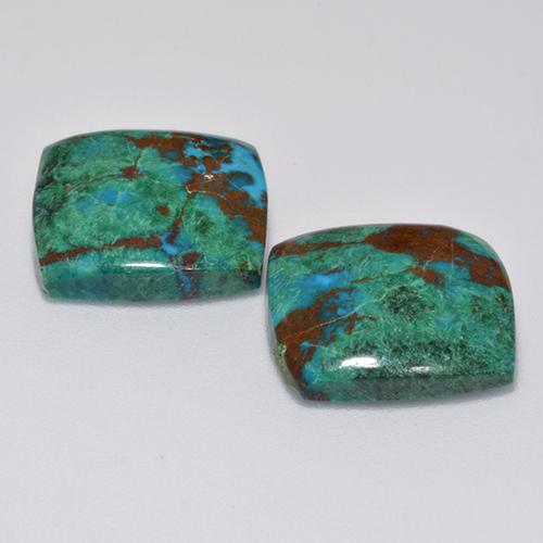 12.61カラットの天然マルチカラークリソコラ（13.6×13.5 mm・クッションカット）