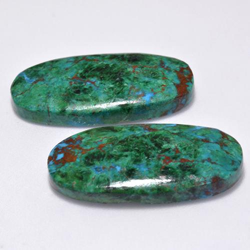 25.92カラットの天然マルチカラークリソコラ（25.4×13.5 mm・オーバルカット）