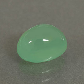 1.75カラットの天然グリーンクリソプレーズ（8.1×6.1 mm・透明）