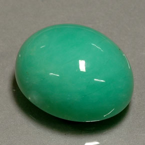 21.02カラットの天然グリーンクリソプレーズ（19.1×15.4 mm・オーバルカット）