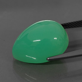 15.05カラットの天然グリーンクリソプレーズ（18×13.2 mm・洋梨の形）