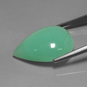 21.89カラットの天然グリーンクリソプレーズ（24.1×17.5 mm・洋梨の形）