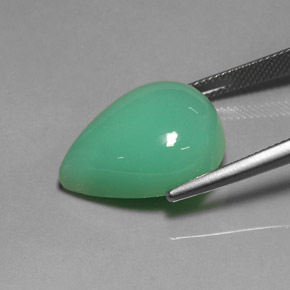 17.50カラットの天然グリーンクリソプレーズ（20.1×15.1 mm・洋梨の形）