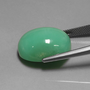 22.75カラットの天然グリーンクリソプレーズ（20.1×14.9 mm・オーバルカット）