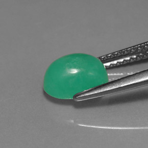 1.67カラットの天然グリーンクリソプレーズ（7.9×6 mm・オーバルカット）