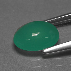 1.67カラットの天然グリーンクリソプレーズ（9×7 mm・オーバルカット）