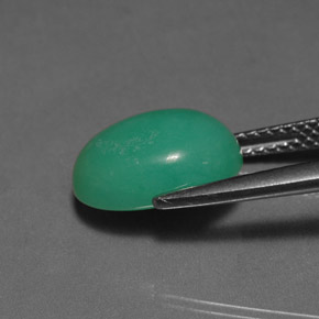4.05カラットの天然グリーンクリソプレーズ（11.3×8.6 mm・オーバルカット）
