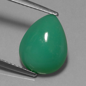 3.77カラットの天然グリーンクリソプレーズ（12.3×9.8 mm・洋梨の形）