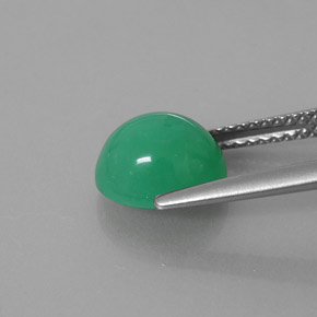 2.43カラットの天然グリーンクリソプレーズ（8.7×7.6 mm・透明）