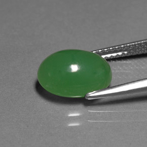 3.42カラットの天然グリーンクリソプレーズ（10.8×8.5 mm・透明）