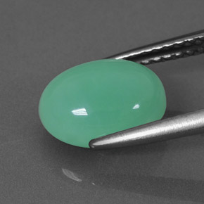 2.68カラットの天然グリーンクリソプレーズ（9.7×7.4 mm・透明）