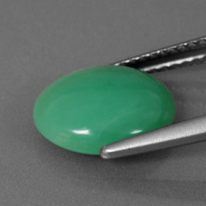 2.78カラットの天然グリーンクリソプレーズ（10.9×9.5 mm・オーバルカット）