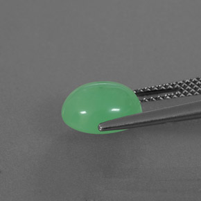 2.82カラットの天然グリーンクリソプレーズ（9.3×8 mm・透明）