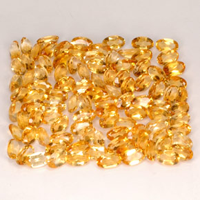 カラットの天然ゴールデンイエローシトリン（4.8×3.1 mm・オーバルカット）
