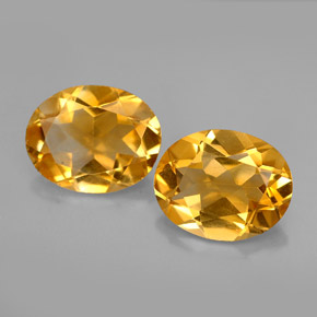 カラットの天然ゴールデンイエローシトリン（10.1×8 mm・オーバルカット）
