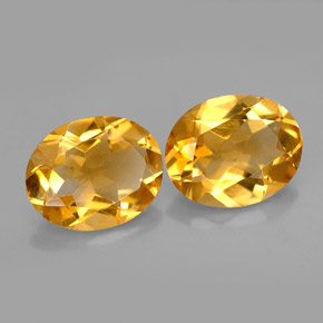 カラットの天然ゴールデンイエローシトリン（10.1×8 mm・オーバルカット）