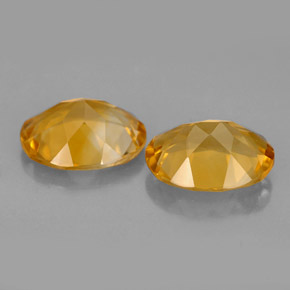 カラットの天然ゴールデンイエローシトリン（10.1×8 mm・オーバルカット）