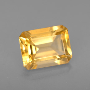 1.95カラットの天然ゴールデンイエローシトリン（8.8×6.8 mm・エメラルドカット）