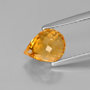 1.76カラットの天然ゴールデンイエローシトリン（7.9×6.2 mm・ブリオレット）