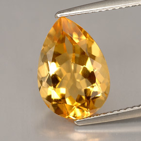 3.75カラットの天然ゴールデンイエローシトリン（13×9.1 mm・洋梨の形）