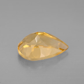 2.74カラットの天然ゴールデンイエローシトリン（11.6×8 mm・洋梨の形）